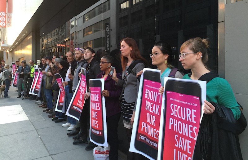 save-our-iphones-800x516.jpg