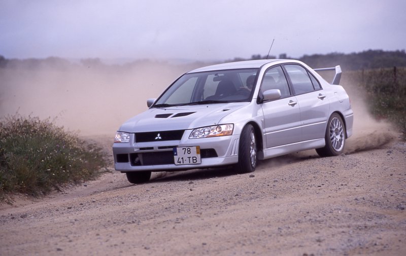 Mitsubishi%20Lancer%20Evolution%20VII%2003.jpg