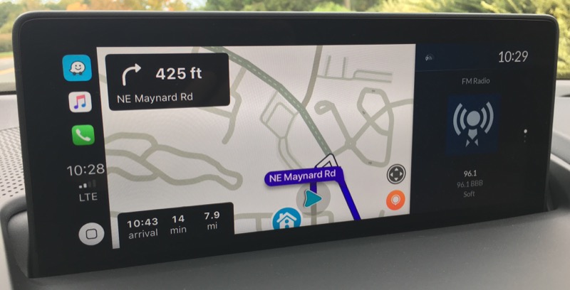 acura_rdx_carplay_waze.jpg