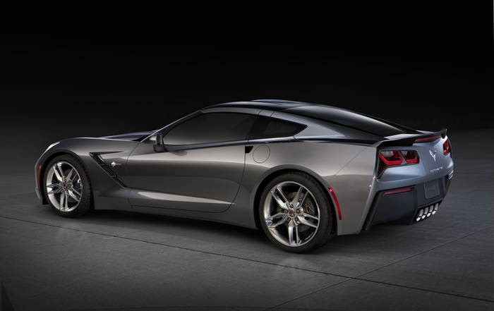2014-Chevrolet-Corvette-002.jpg