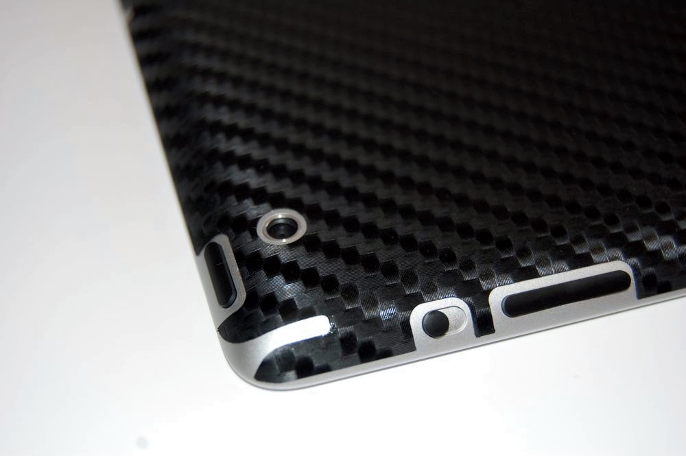bodyguardz-armor-carbon-fiber-ipad-skin-2.jpg