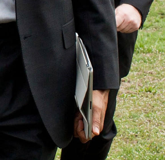 Obama-Presidential-Apple-iPad-2-580x562.jpg