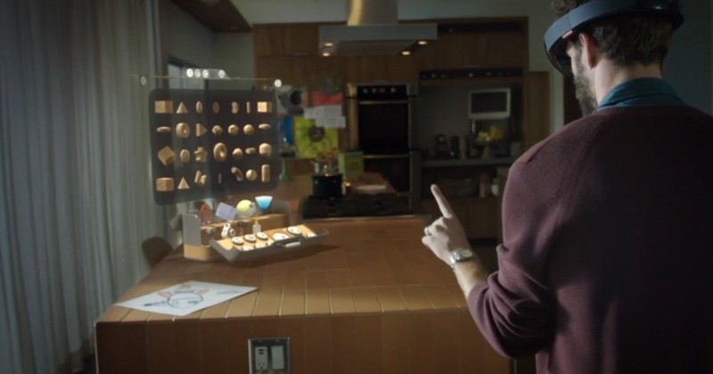 hololensdisplay-800x420.jpg