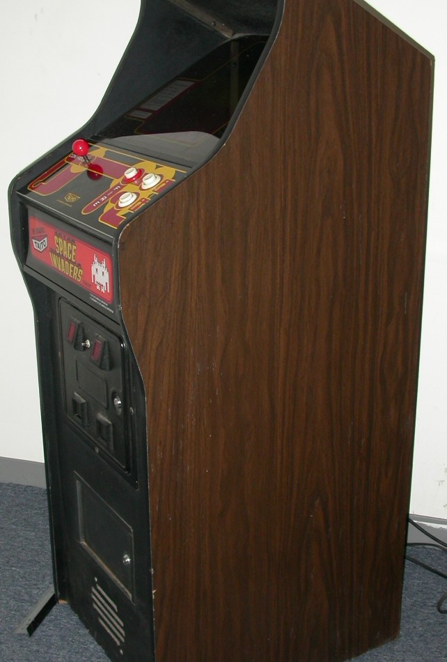 Space_Invaders_Right_1.JPG