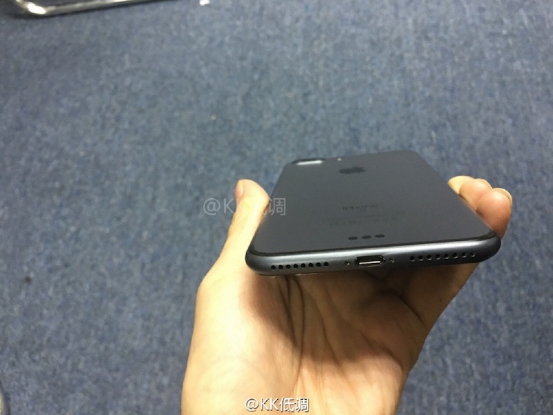 iPhone-7-Plus-space-black-3.jpg