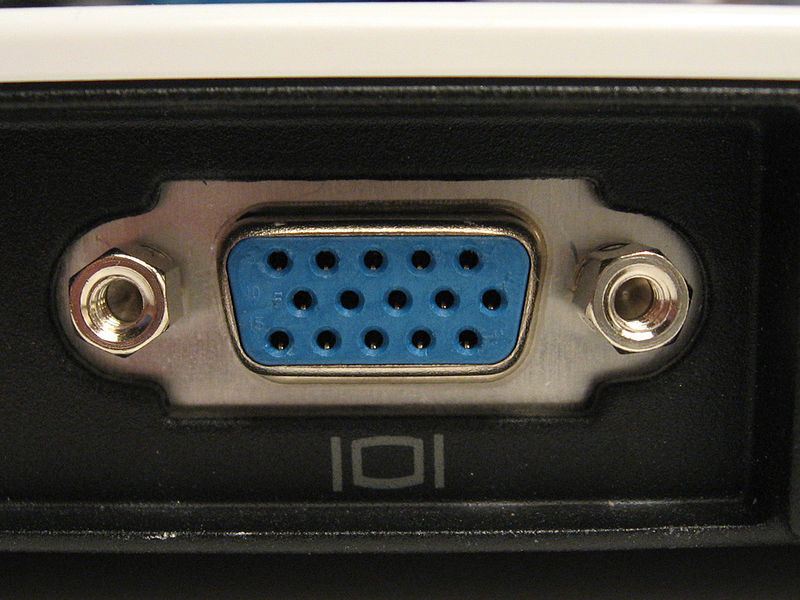 800px-VGA_port.jpg