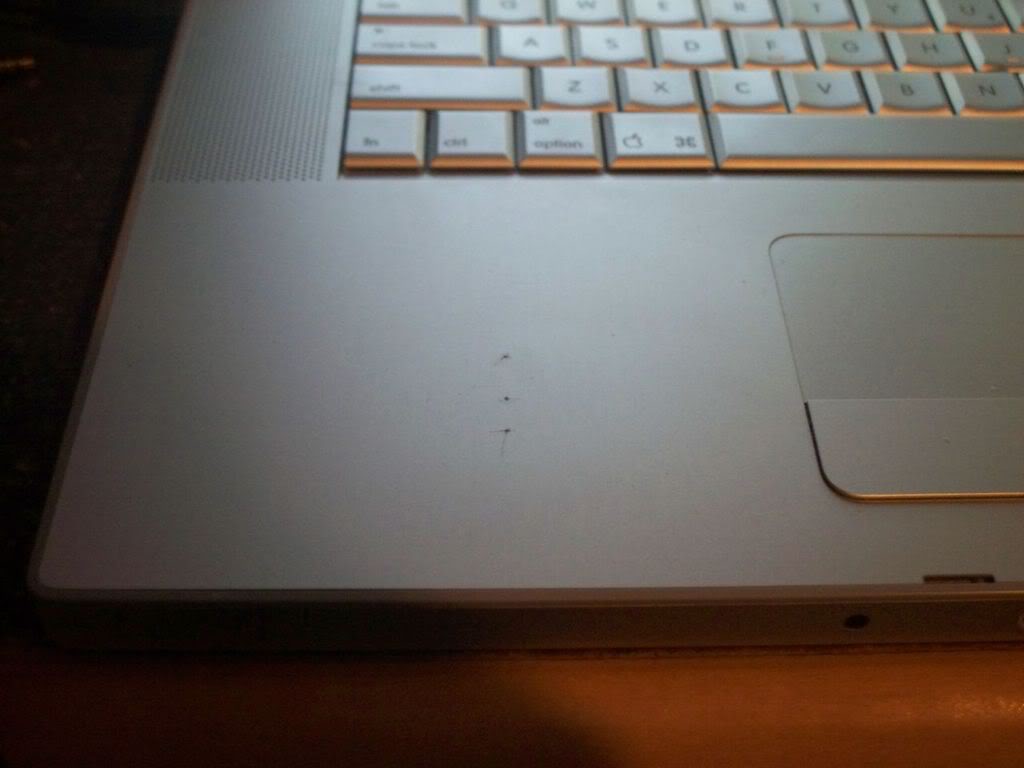 laptopdamage.jpg