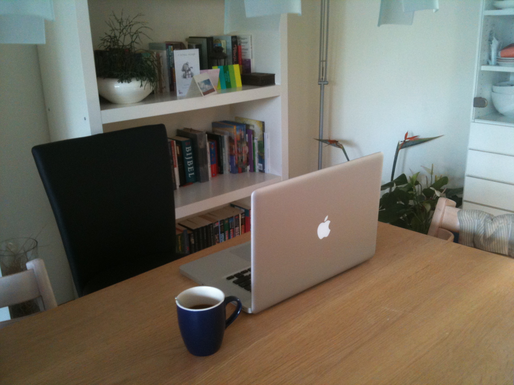 desk_3.jpg