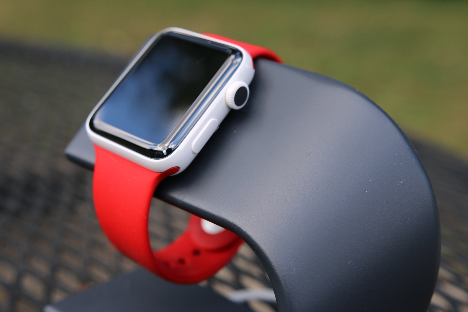 new apple watch ceramic