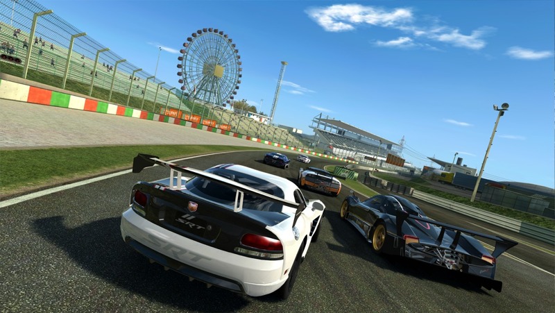 RR3_LaunchScreenshots_iPhone5_suzuka.jpg