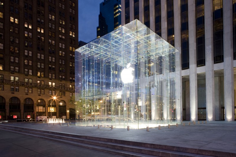 apple_store_5thavenue-800x533.jpg