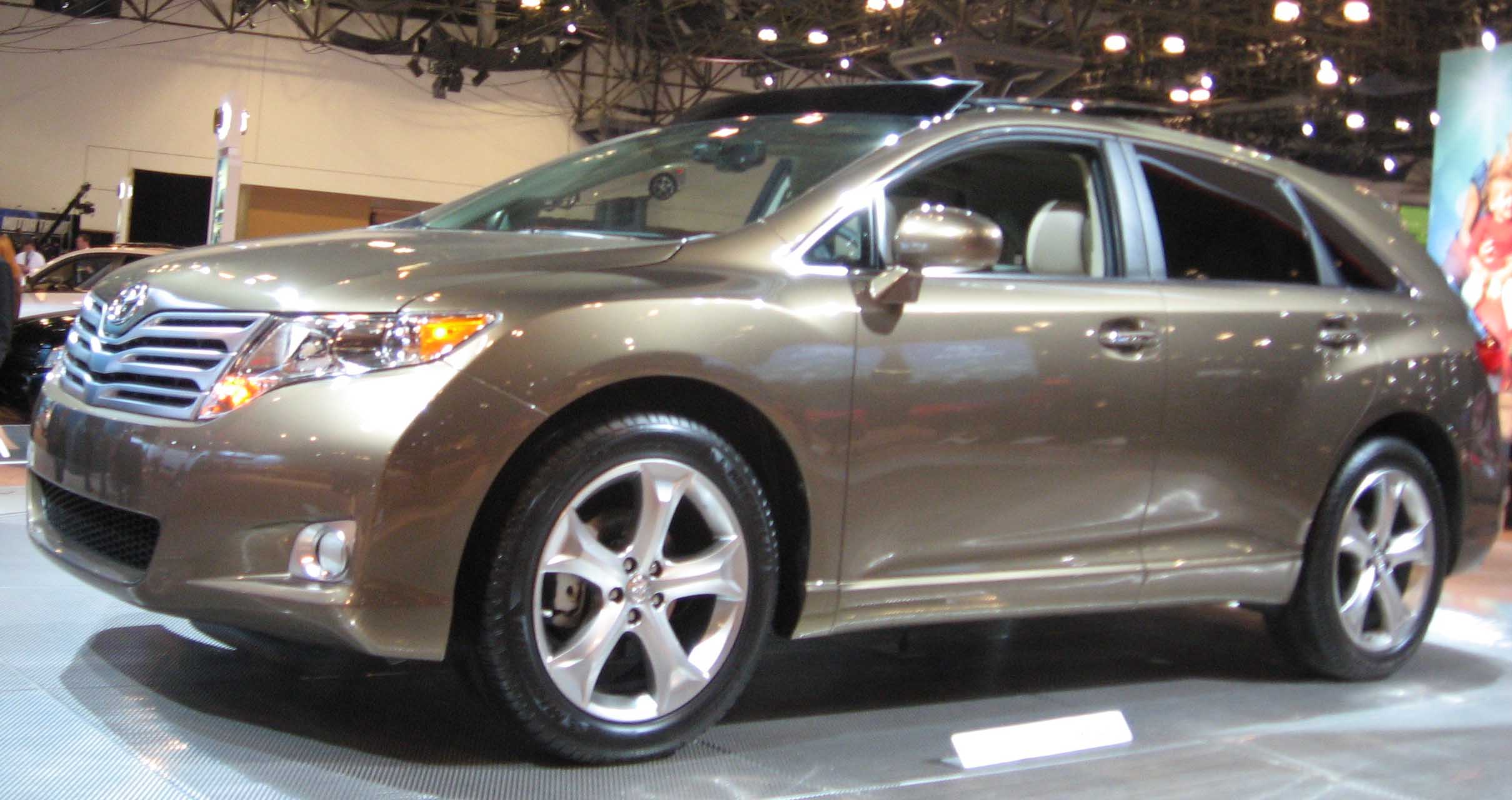 2009_Toyota_Venza_NY.jpg