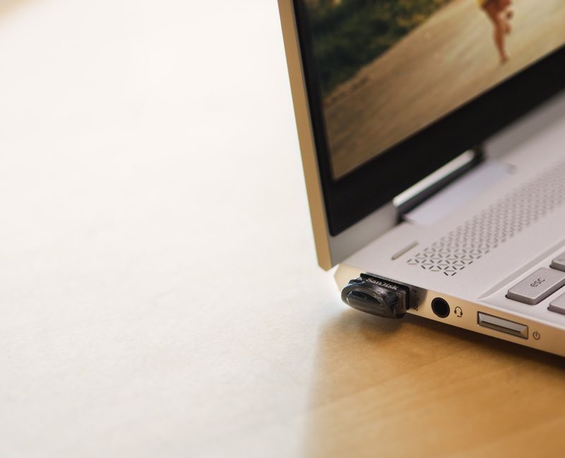 sandiskflashdrive-800x648.jpg