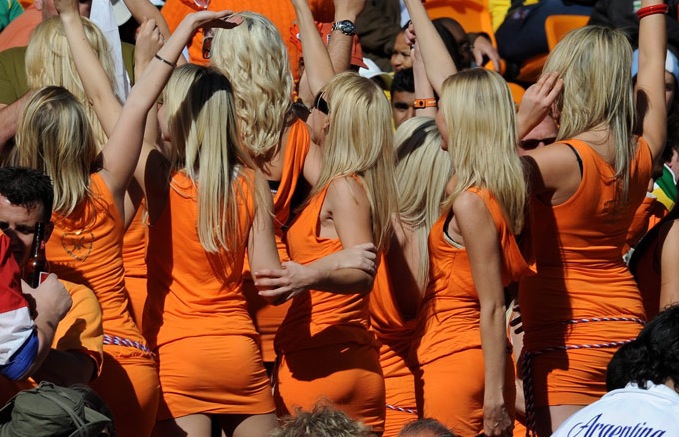 bavaria_oranje_dress-07.jpg