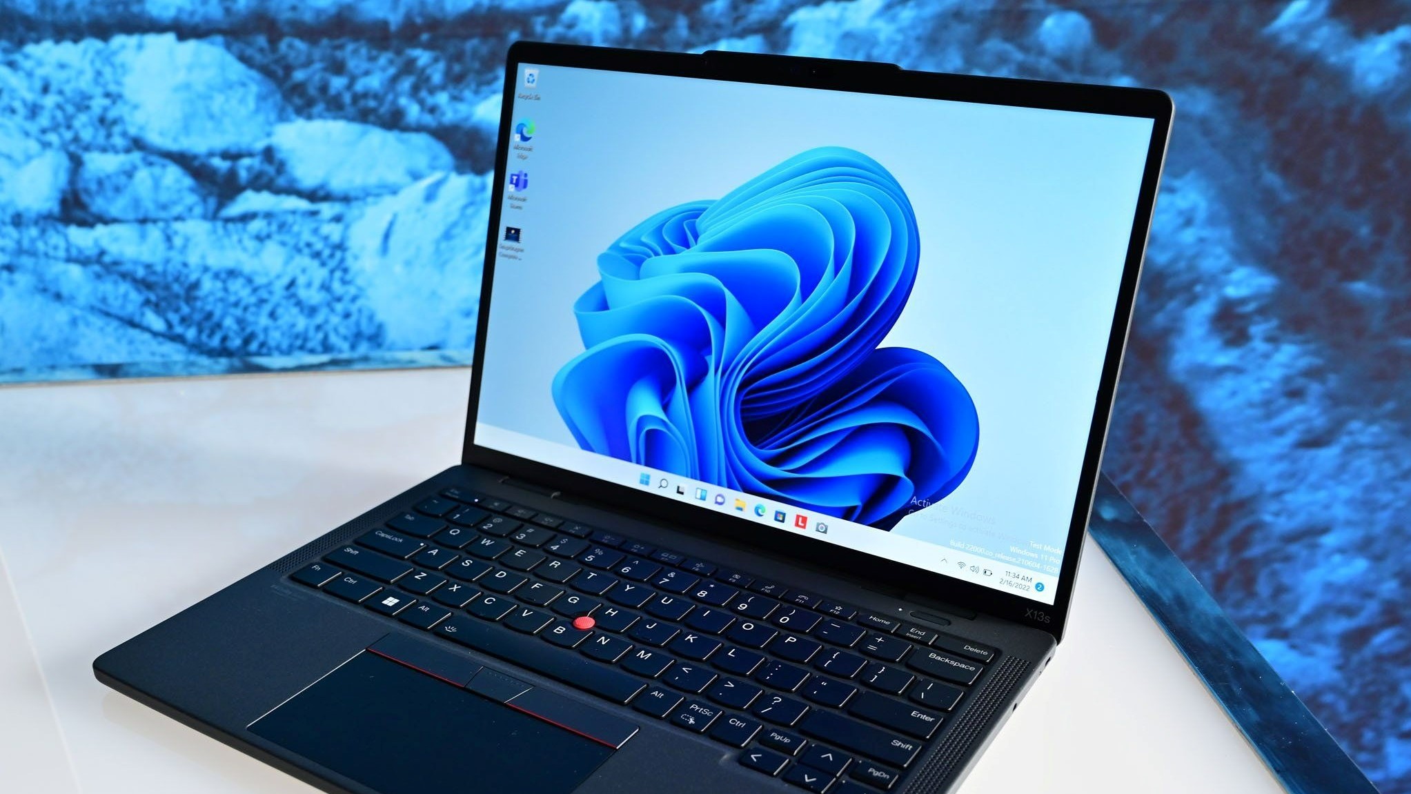 www.windowscentral.com