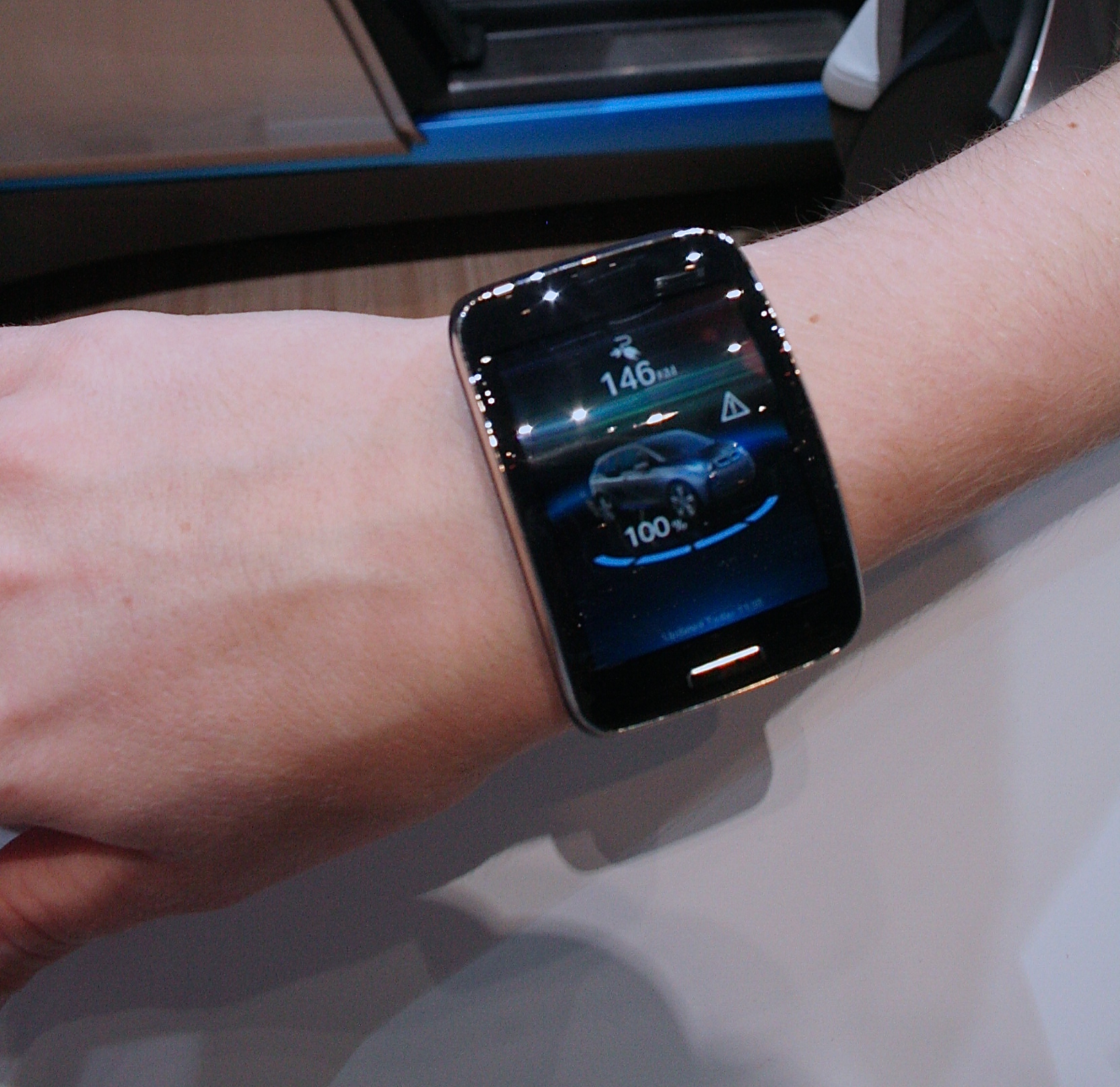 Samsung_Gear_S_app_for_BMW_i3.jpg