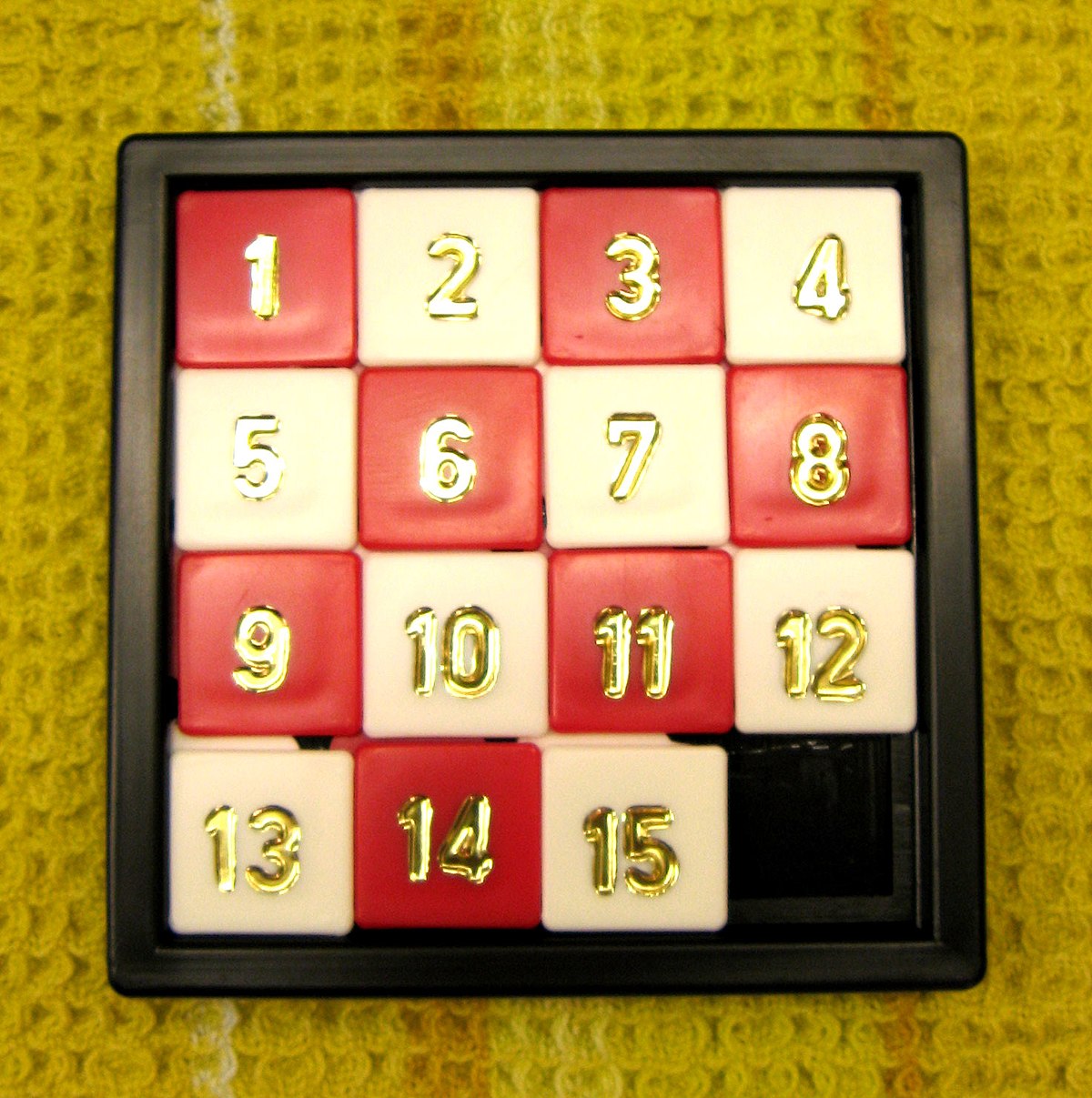 1200px-15-puzzle-02.jpg