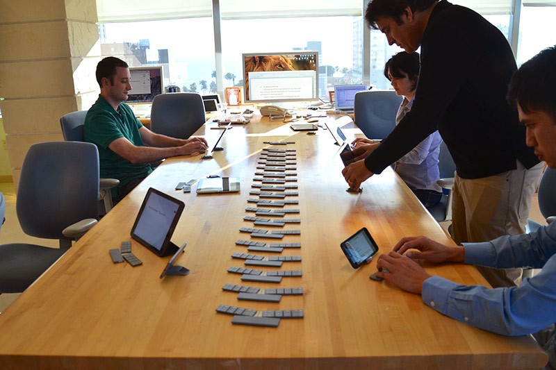 visitingtextblade-800x533.jpg