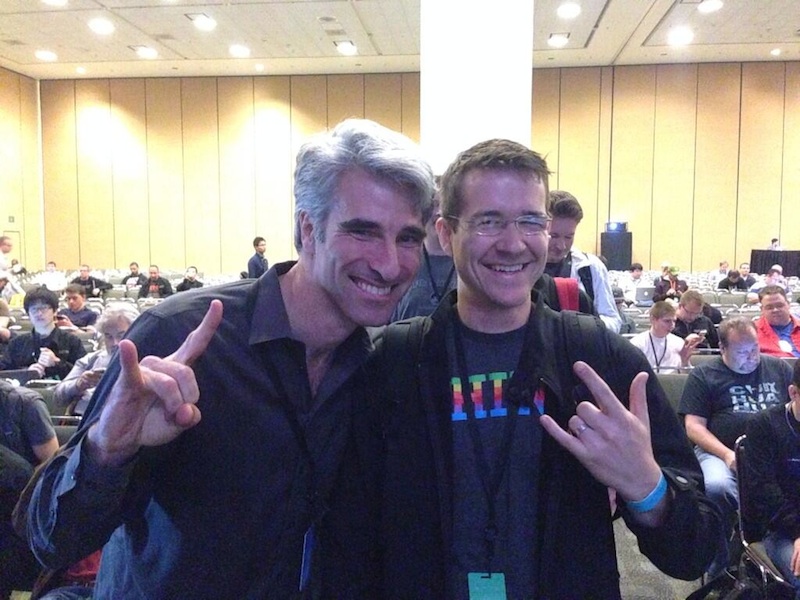 craig_federighi_photo_op.jpg