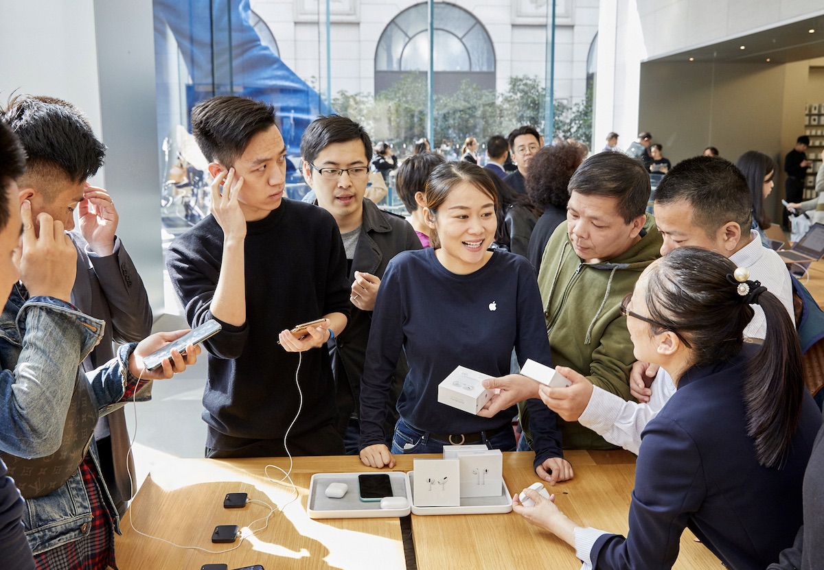 airpods-pro-launch-5.jpg