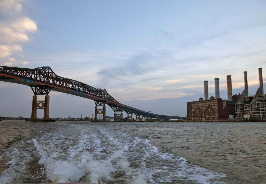 skyway1crop812.jpg