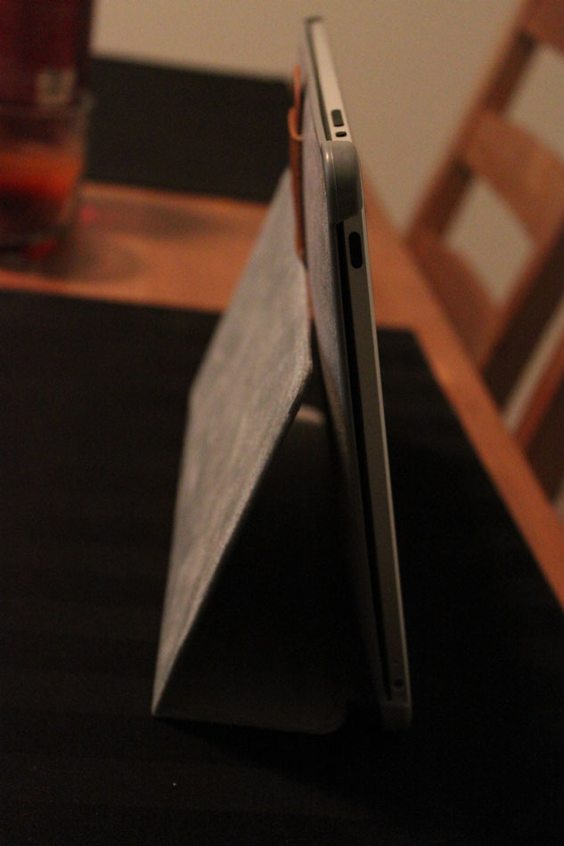 Bookstand_small13.jpg