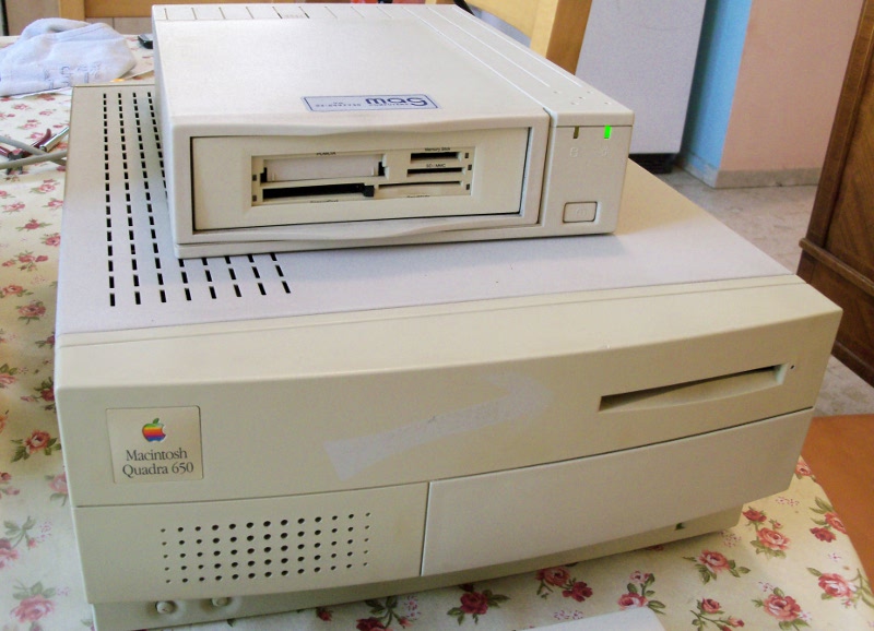 Quadra%20with%20SD%20card%20reader.JPG
