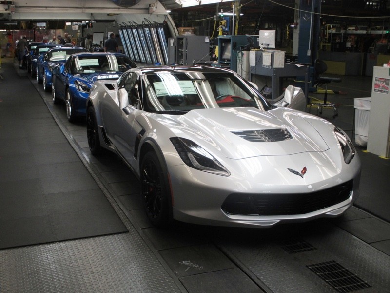 chevycorvettecarplay-800x600.jpg