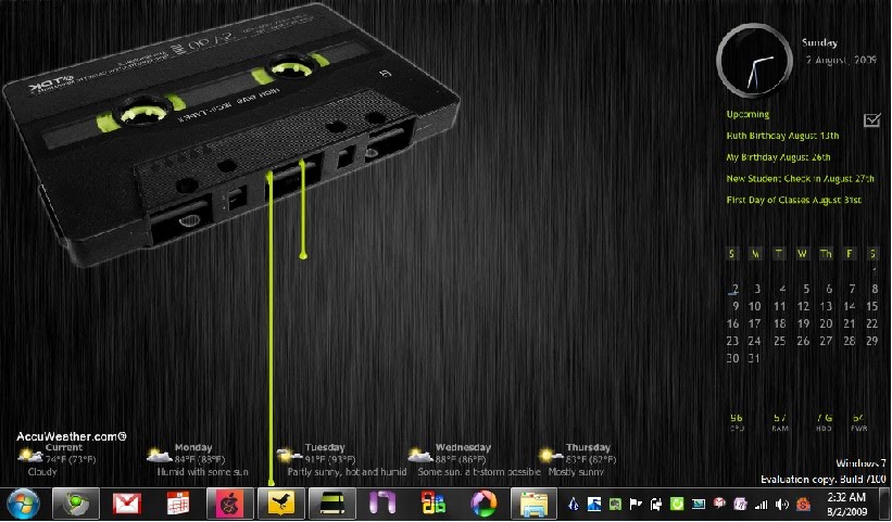 augustdesktop.jpg