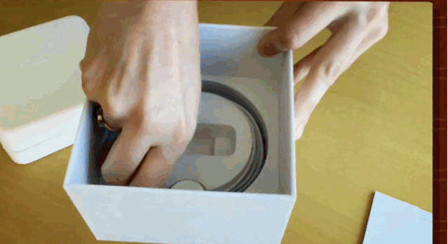 watch-unboxing-3.gif