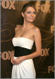mischa_barton_smoke_2_small.jpg