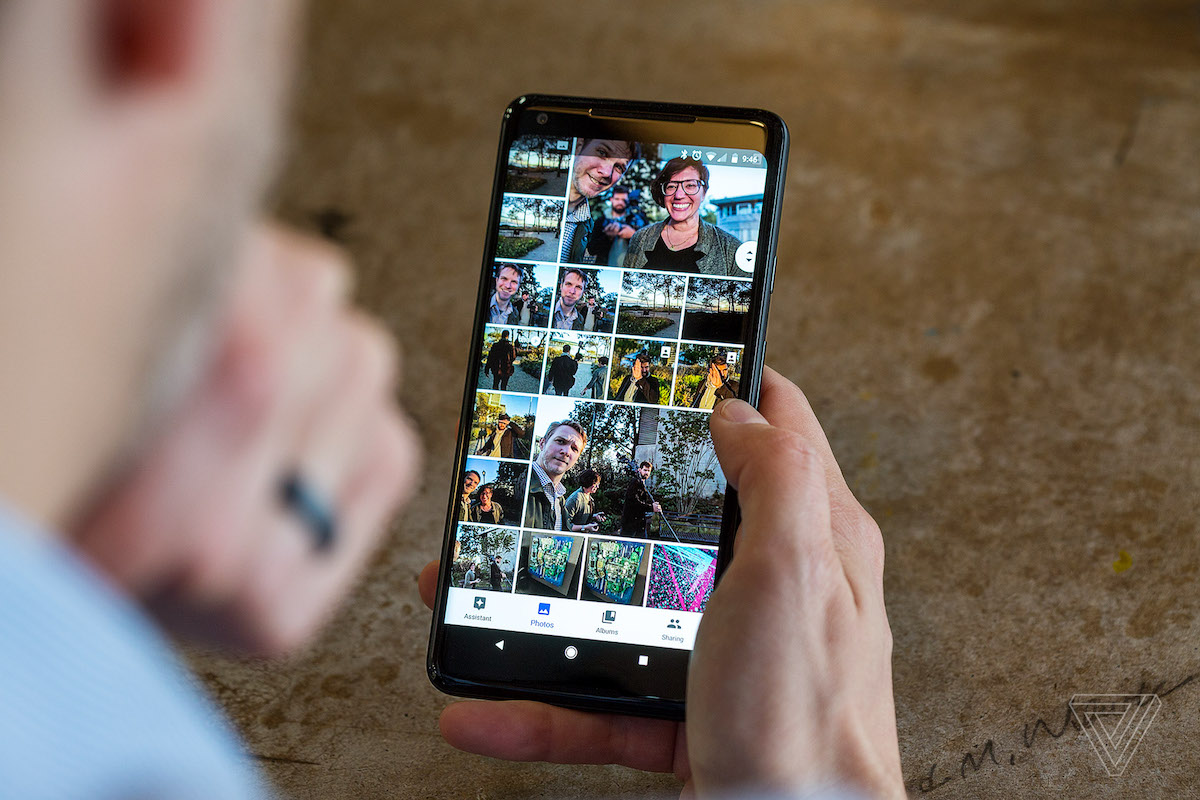 pixel-2-xl-by-The-Verge.jpg