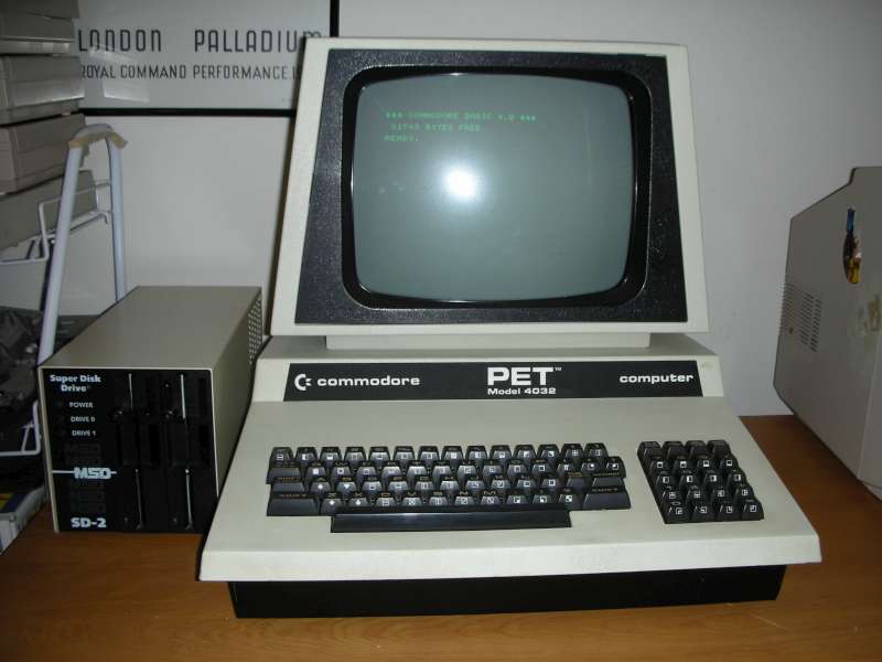 Commodore_PET_4032.jpg