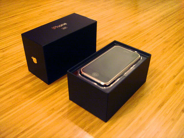 iPhone_Unbox04.jpg