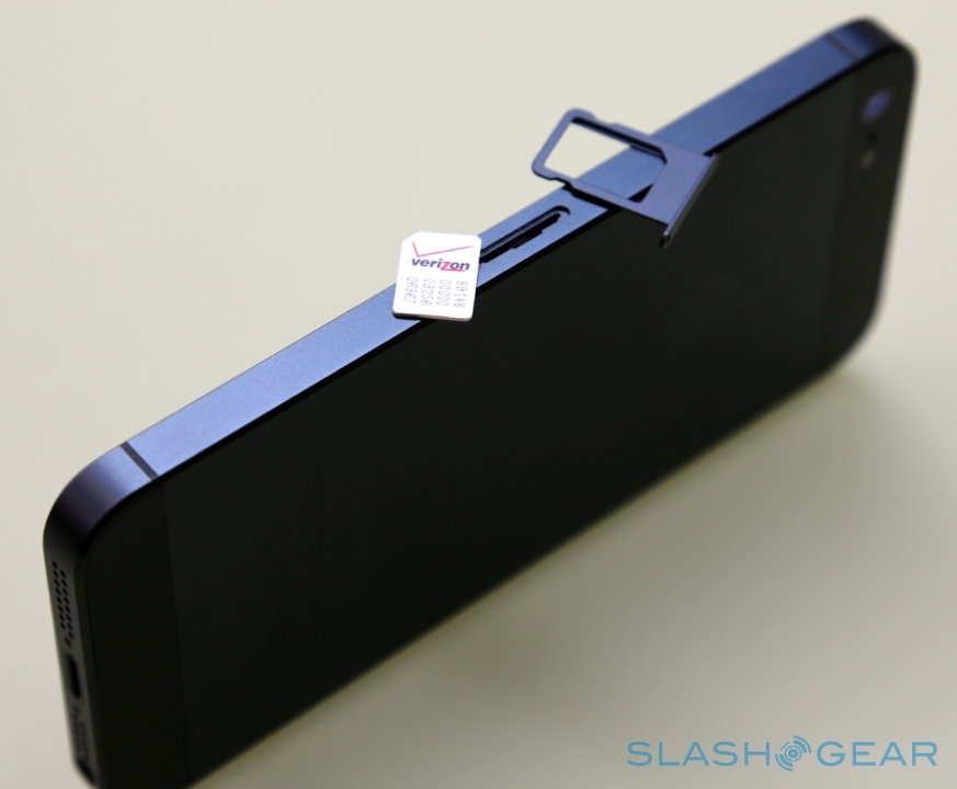 iphone-5-hands-on-slashgear-075.jpg