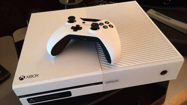 white-xbox-one1.jpg