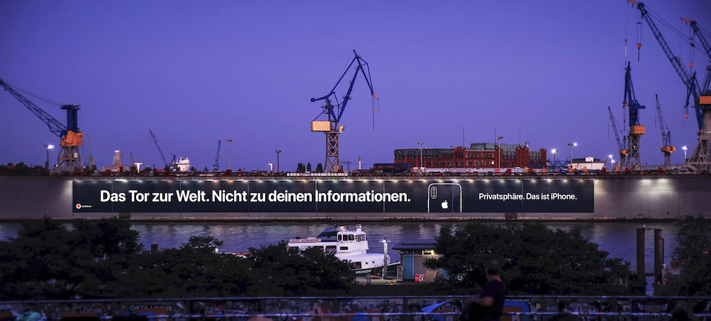 billboard_privacy_hamburg1.jpg