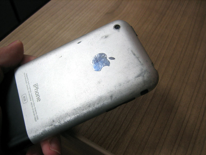 iphone_used1-700580.jpg