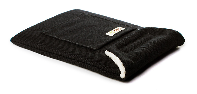black-ipad-sleeve-corner-800.jpg