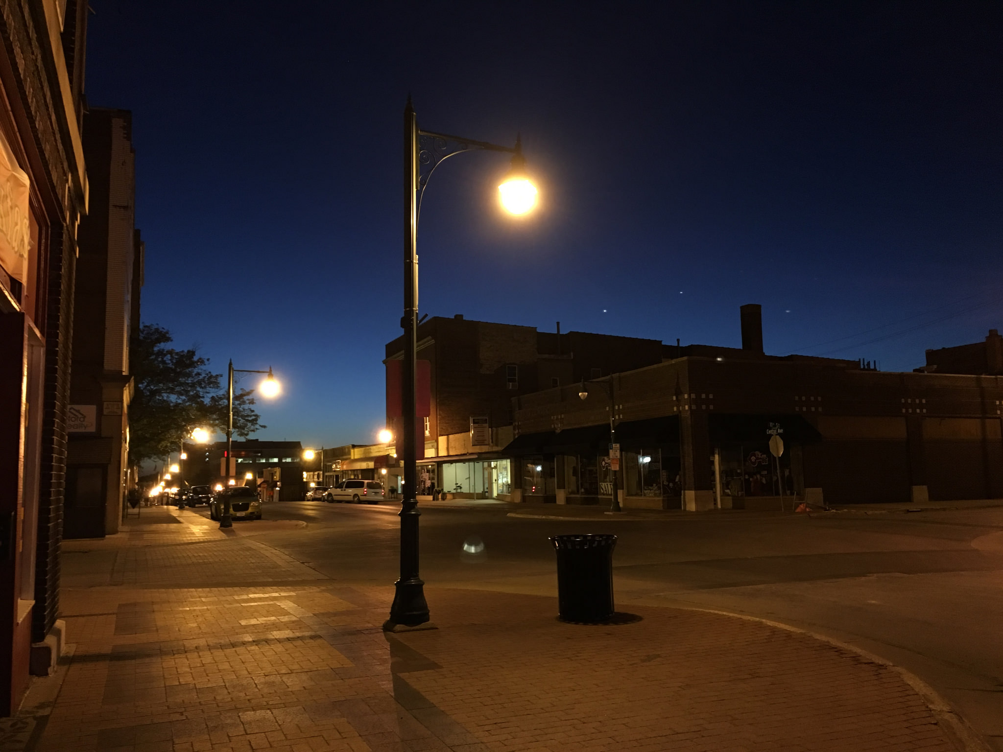 21665465678_2f63350ed3_k.jpg