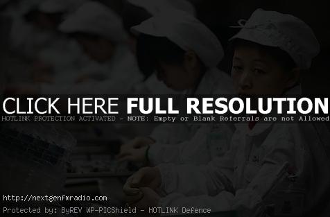 500x_3foxconn-workers-476x313.jpg