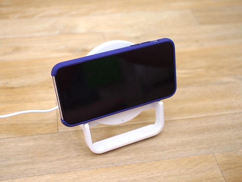 wirelesschargingpadlandscape-800x600.jpg