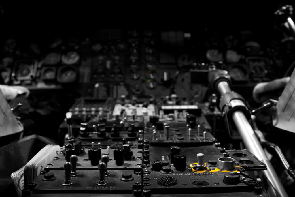 Cockpit1.jpg