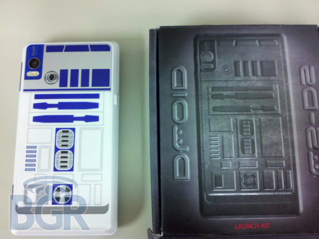 zdnet-bgr-motorola-droid-r2-d2.jpg