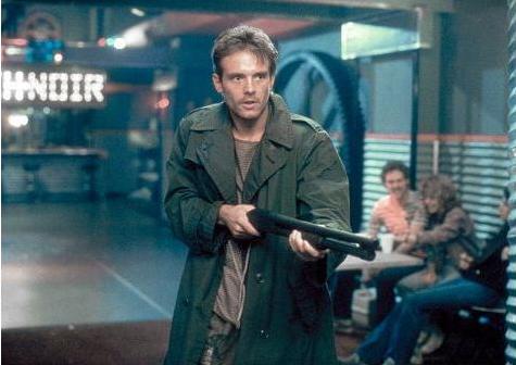 T1_Kyle_Reese_defends_Sarah.JPG