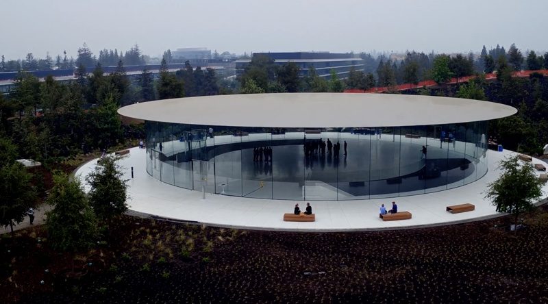 stevejobstheaterduncansinfield-800x444.jpg