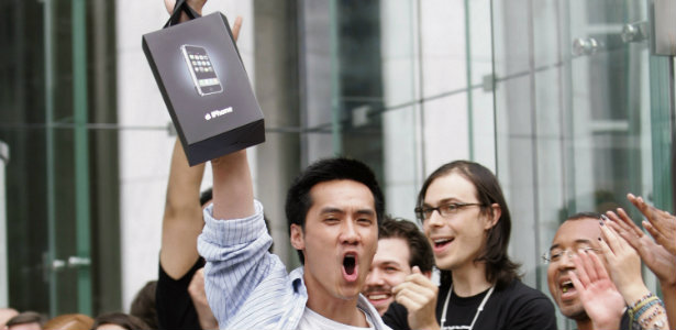 615_Apple_iPhone_2007_Reuters.jpg
