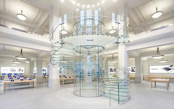 apple_store_amsterdam_staircase.jpg