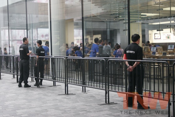 sanlitun_ipad_3_launch.jpg