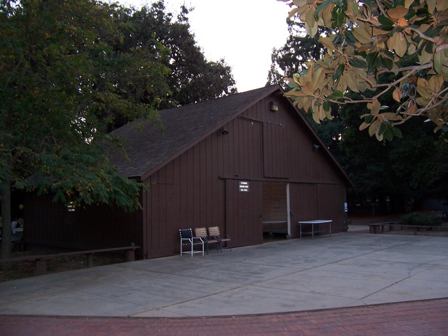 historicbarn.jpg